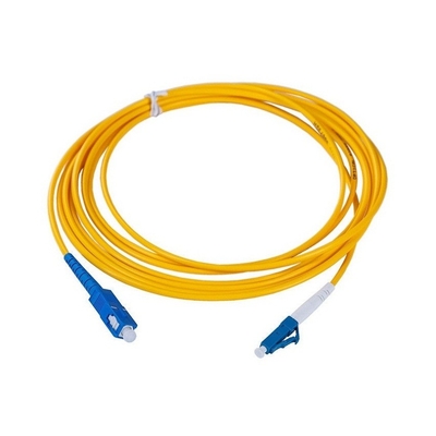 Les câbles optiques faits sur commande optiques de fibre de mode unitaire de Sc raccordent le simplex de corde